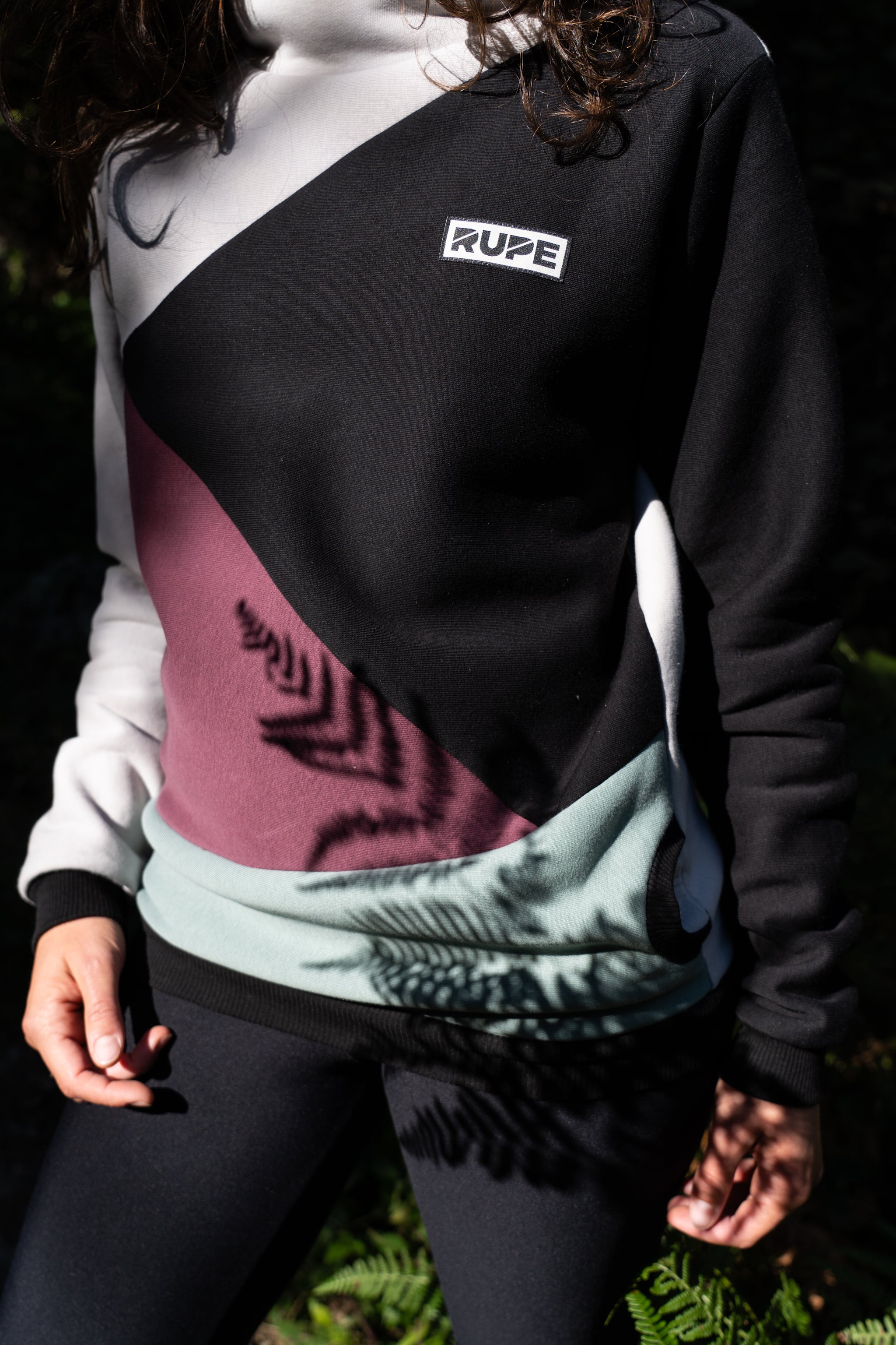 Hoodie - Unisex - Noa