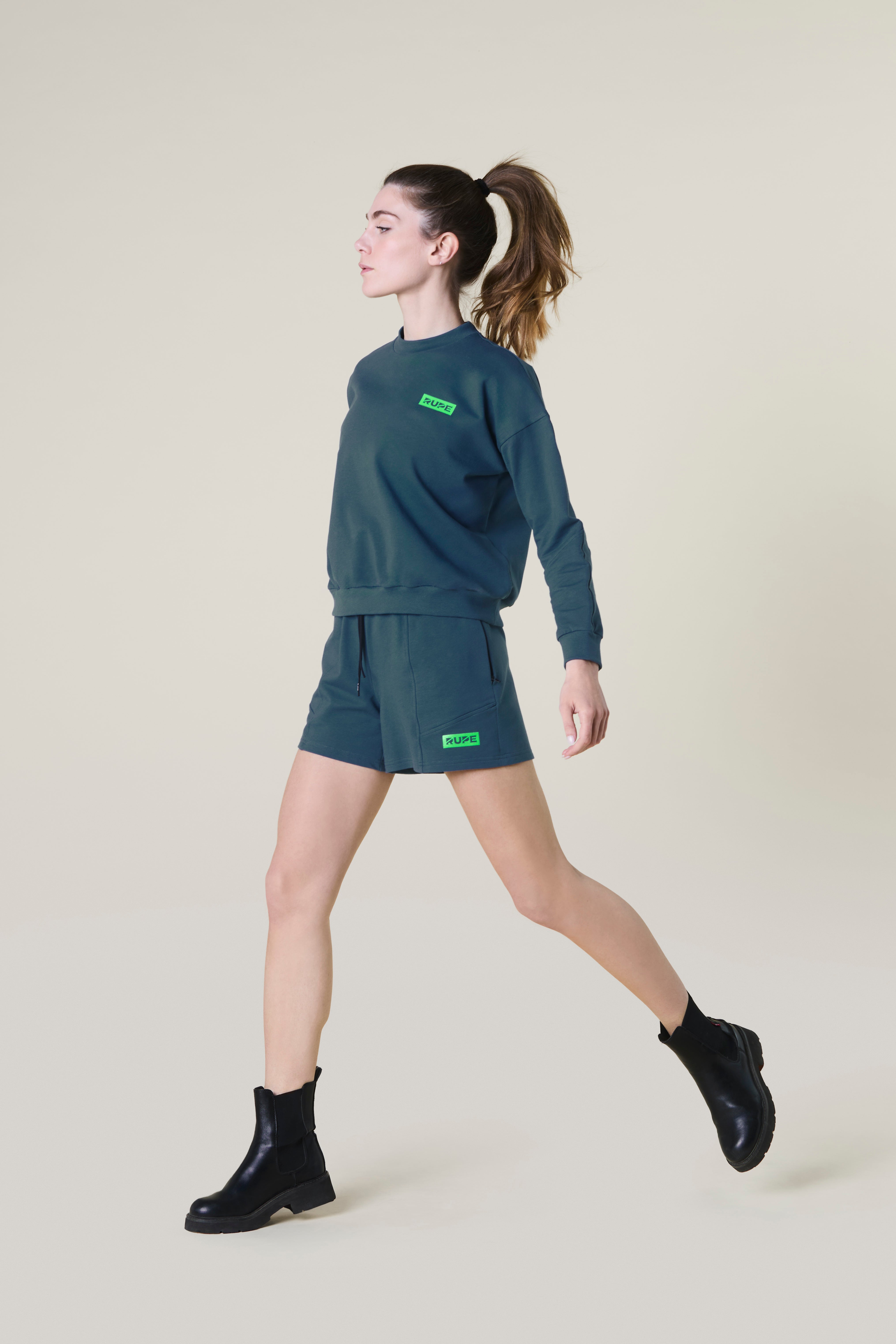 Women's Lightweight Sweatshirt + Sports Shorts Set – Cumbre Collection