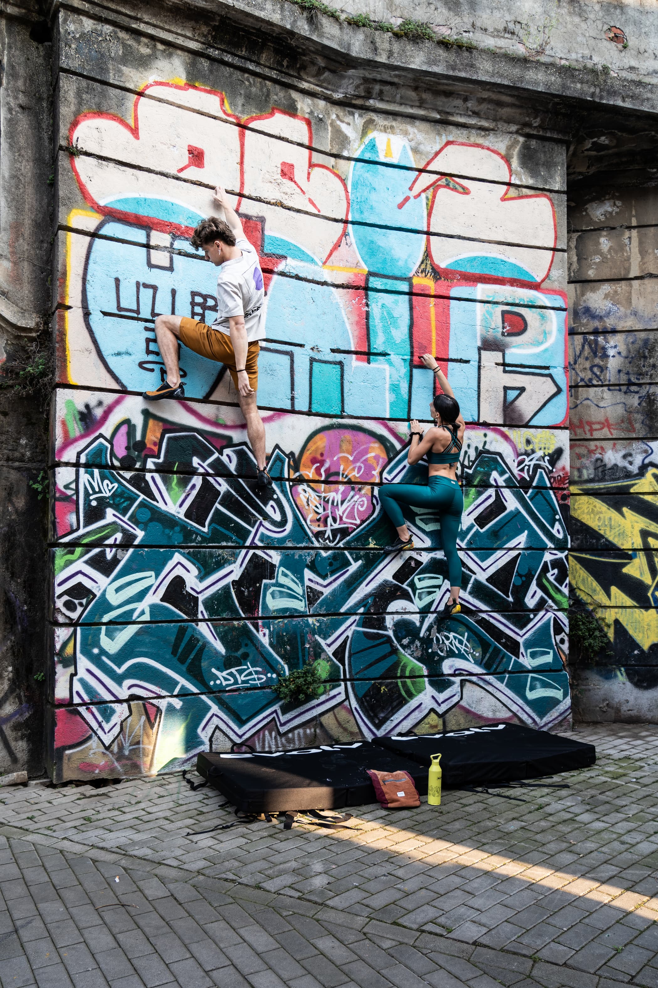 Pantalone corto arrampicata Karakorum Ocra - Uomo