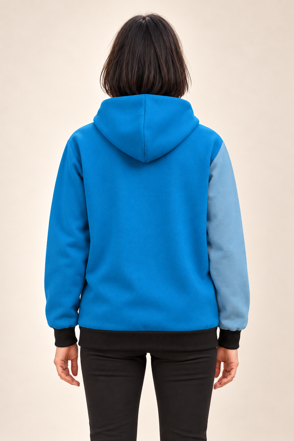 Felpa con cappuccio tre colori Abiss indossata da donna - retro - Rupe Clothing